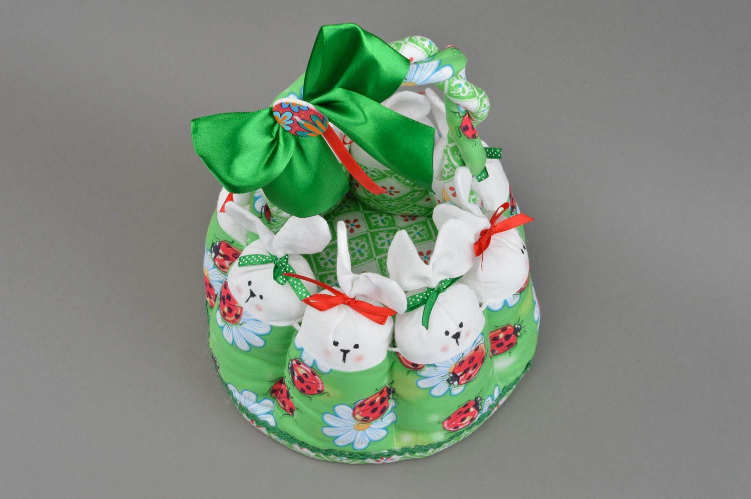 Panier Pâques en coton fait main original accessoire de fête avec lapins photo 3