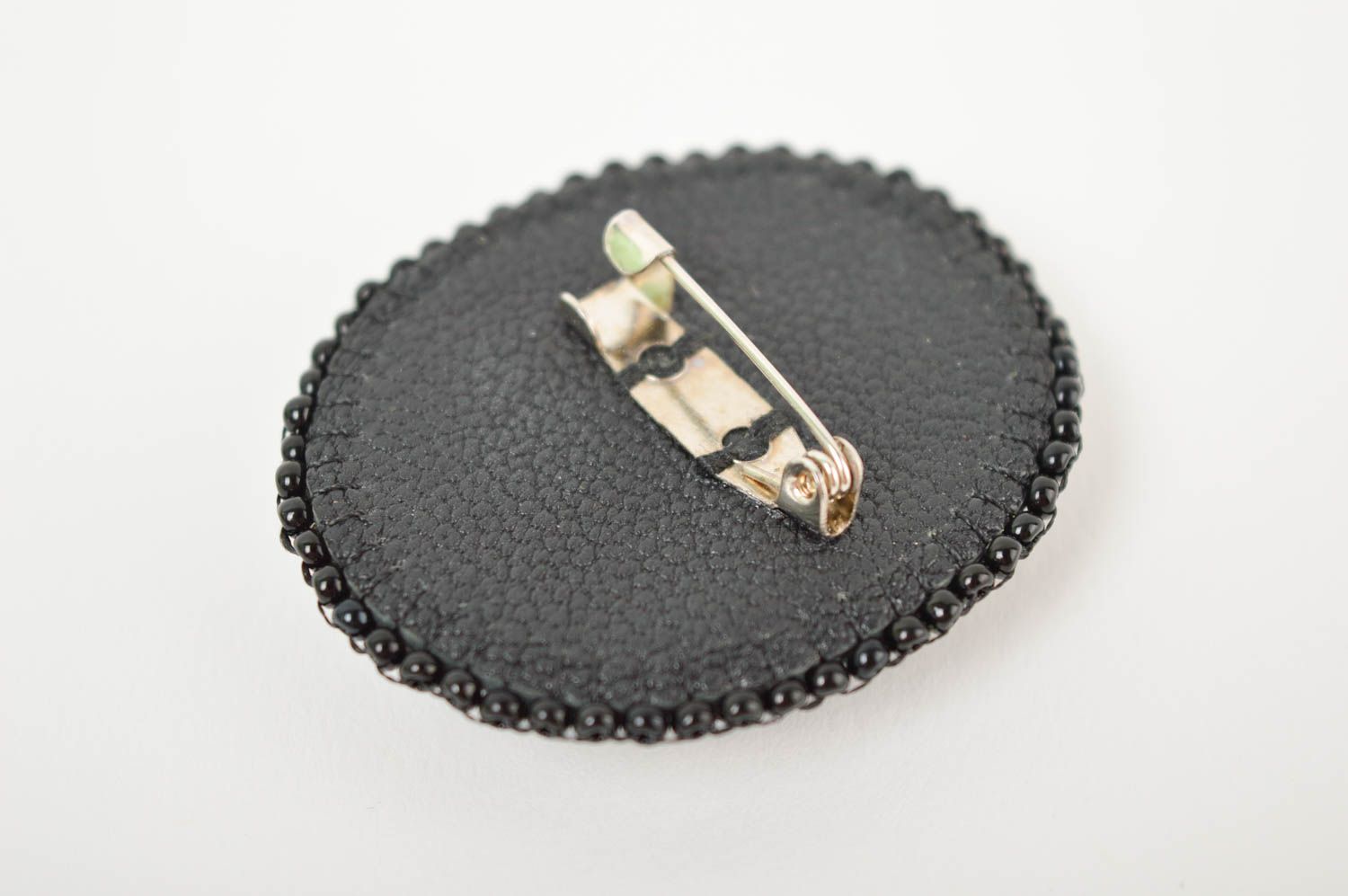 Beautiful handmade beaded brooch vintage brooch jewelry beadwork ideas photo 3