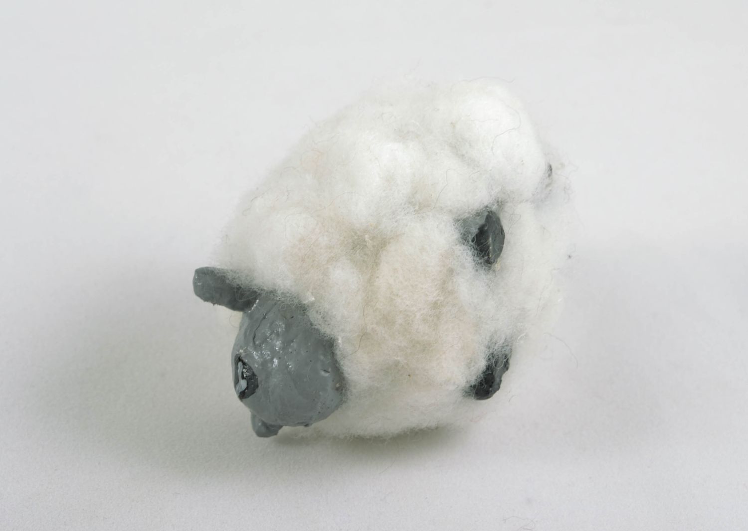 Papier mache statuette of sheep photo 5