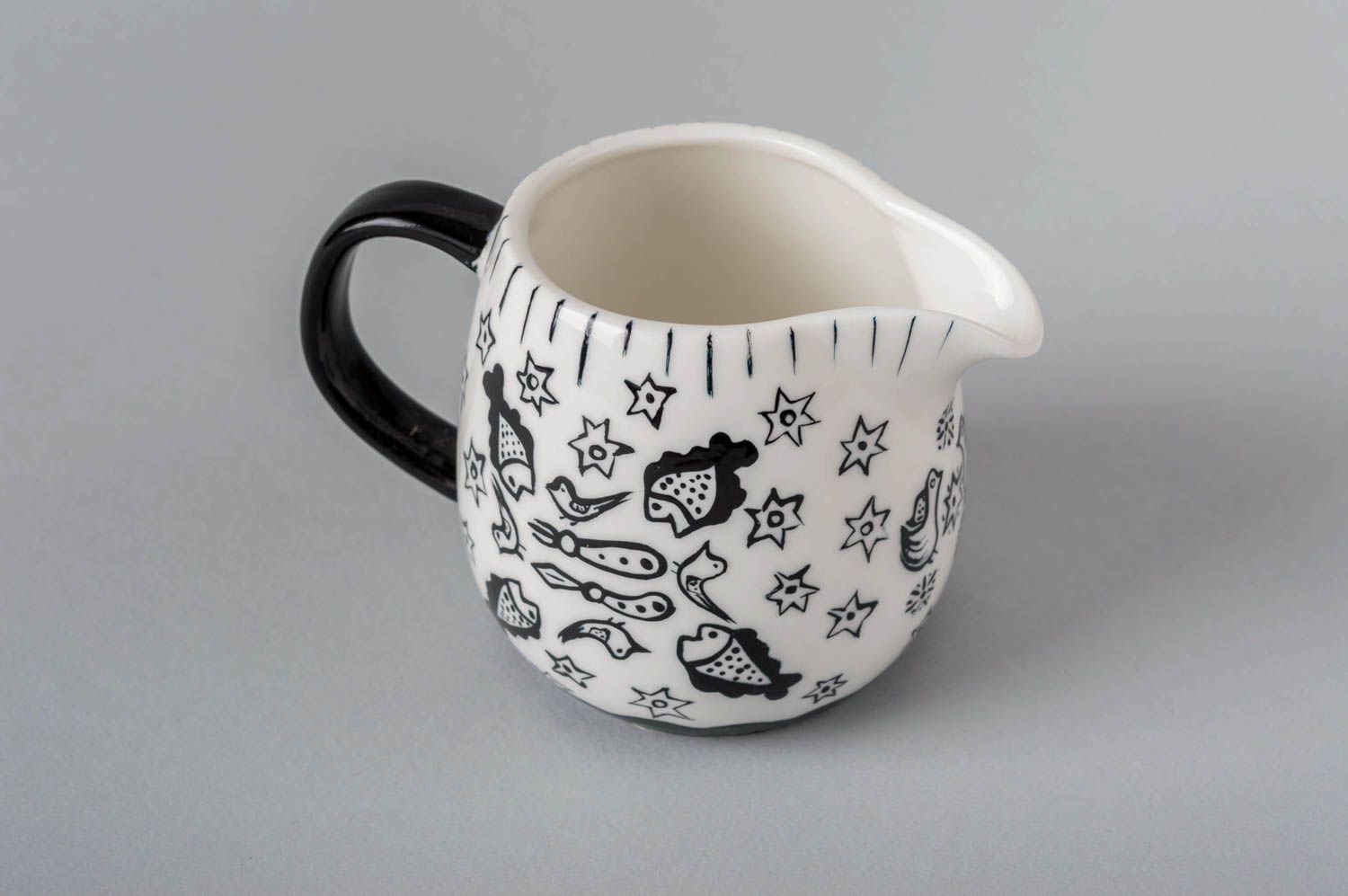 12 oz ceramic porcelain creamer jug in white and black color with fish design 0,4 lb photo 3