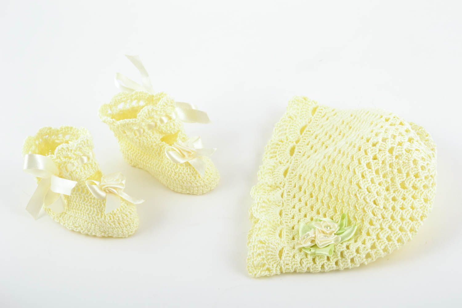 Patucos de bebé y gorro tejidos a mano de algodón claros elegantes de primavera foto 2