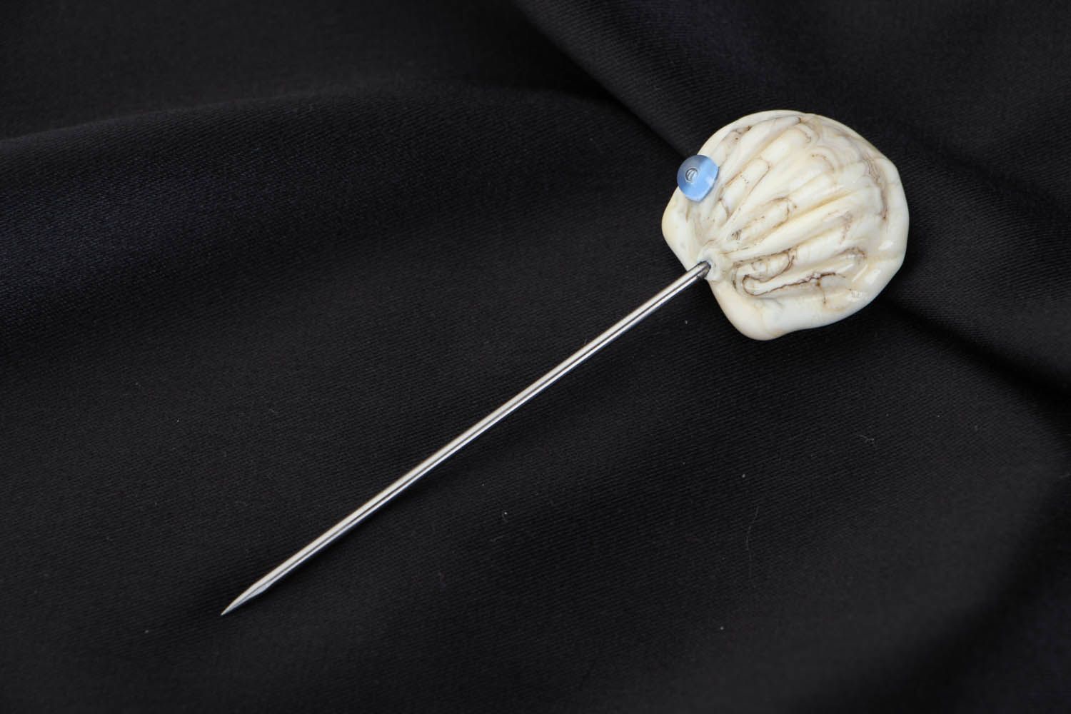 Handmade Anstecknadel Muschel mit einer Perle foto 1
