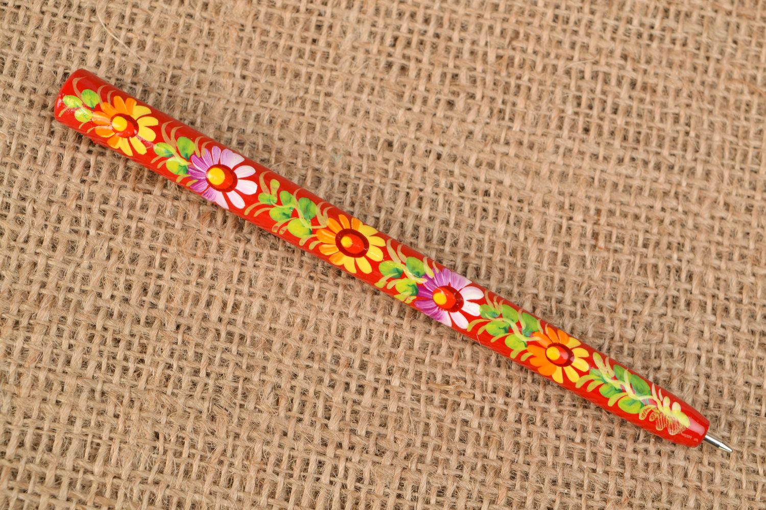 Сувенирная ручка дудочка из дерева с Петриковской росписью фото 1