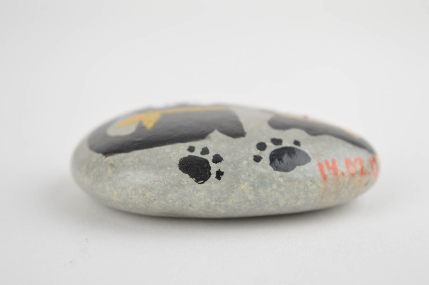 Раскрашенный камень ручной работы декор для дома морской камень с котиками фото 5