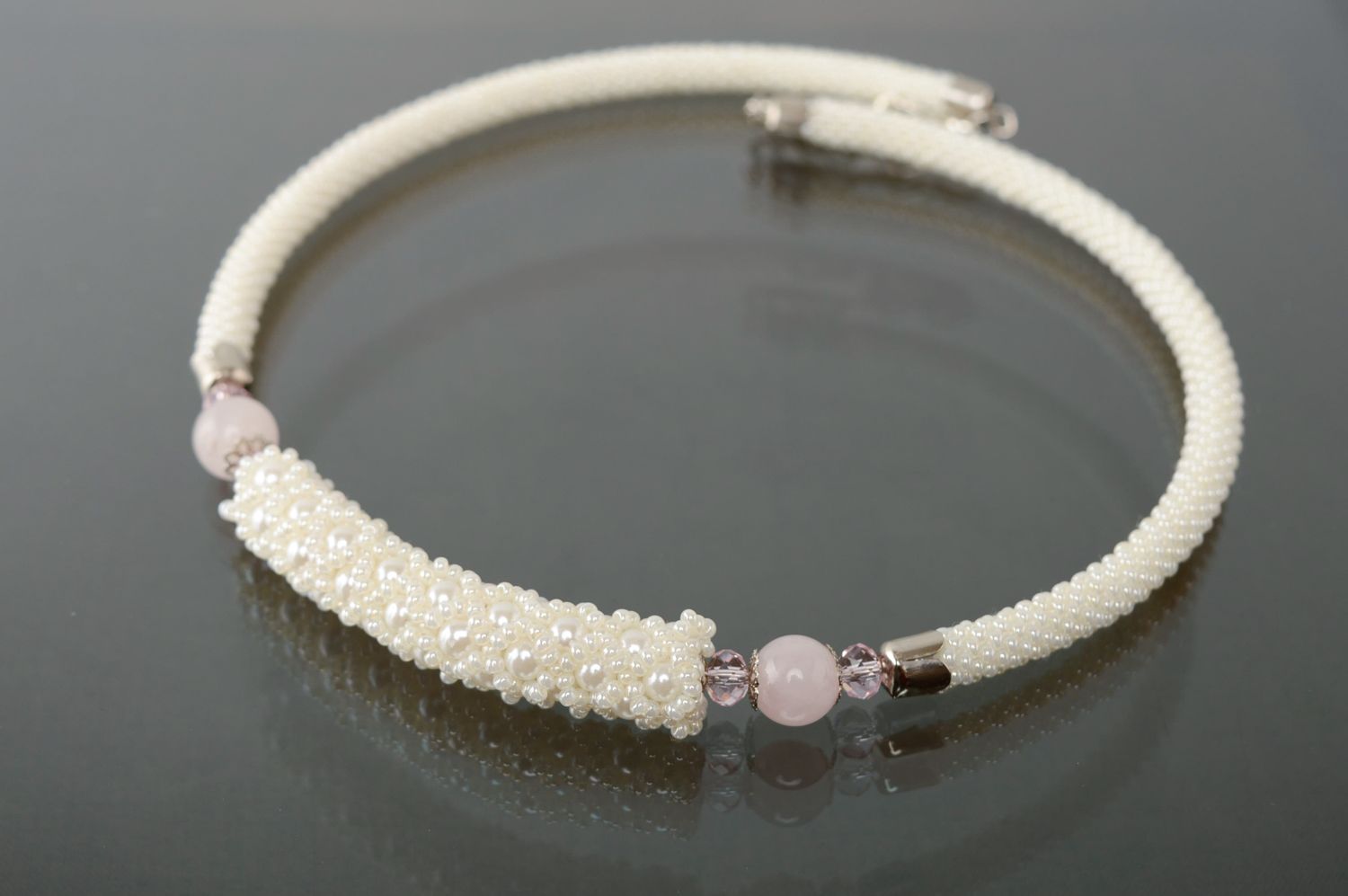 Collier spirale en perles de rocaille avec perles d'imitation fait main  photo 1