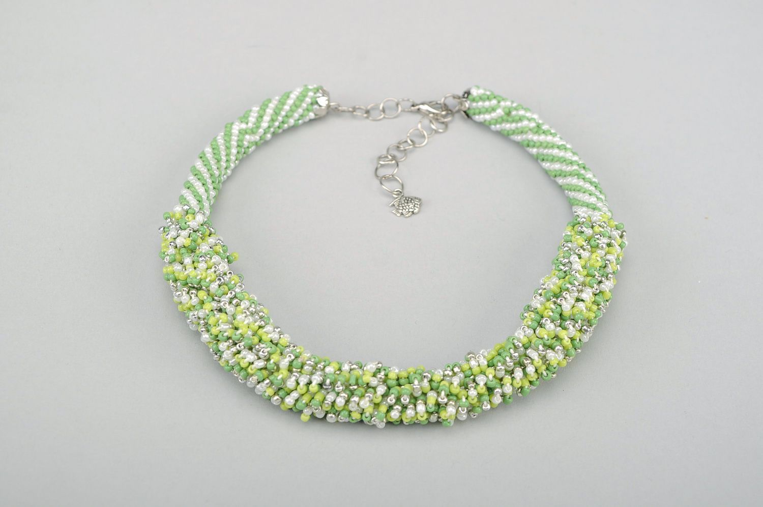 Necklace-jute Spring greens photo 3