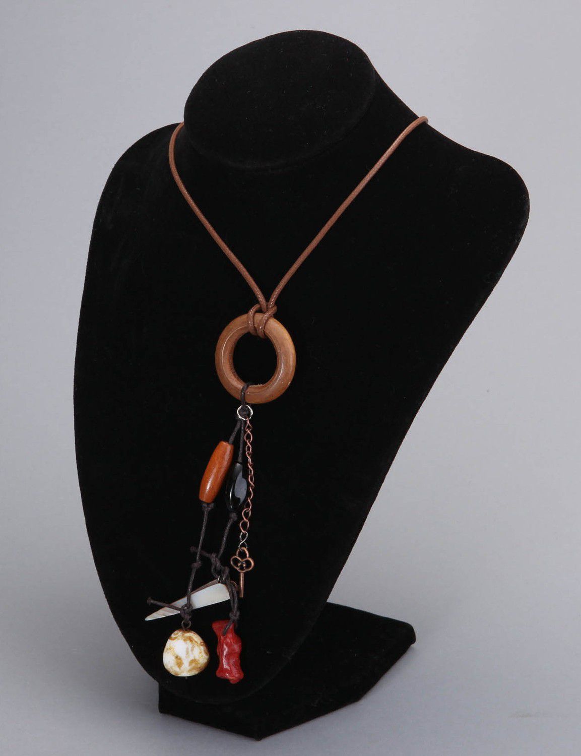 Necklace, choker with wood, pearl & coral photo 2