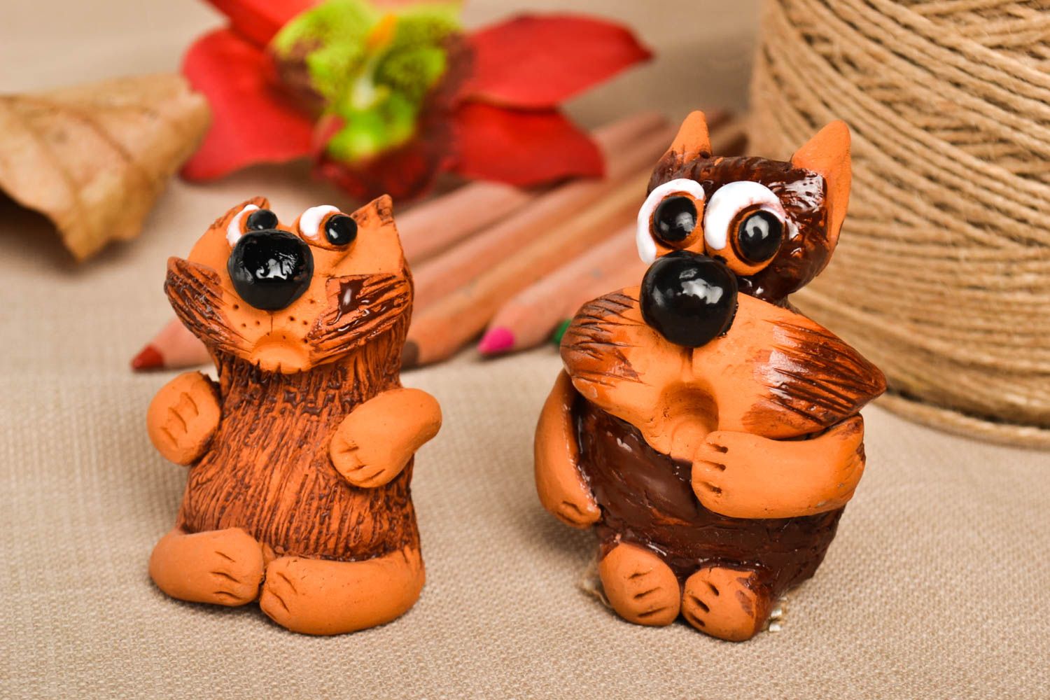 Figurines chats Statuettes déco fait main marron 2 pièces Décoration maison photo 1