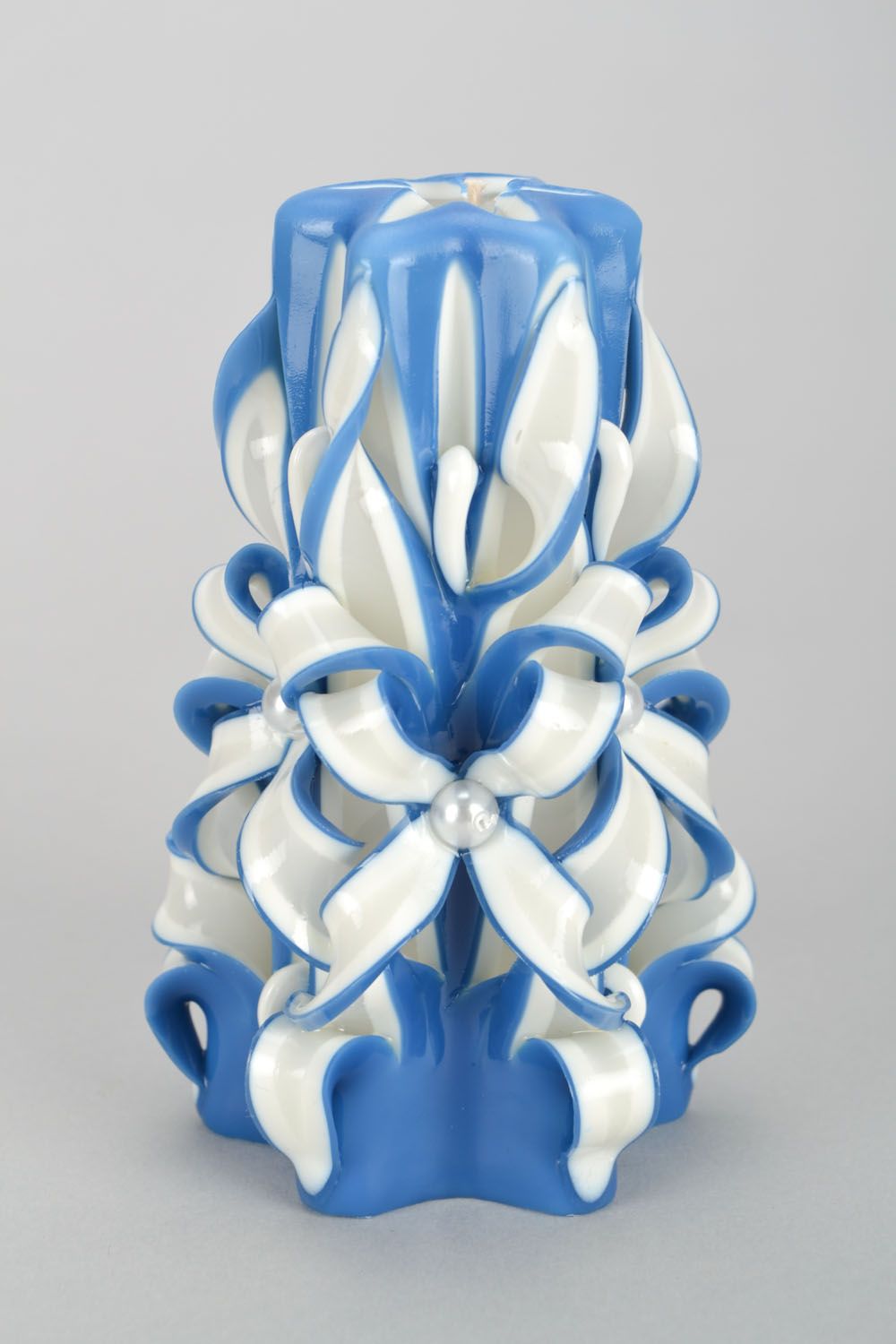 Bougie décorative sculptée bleu et blanc photo 3