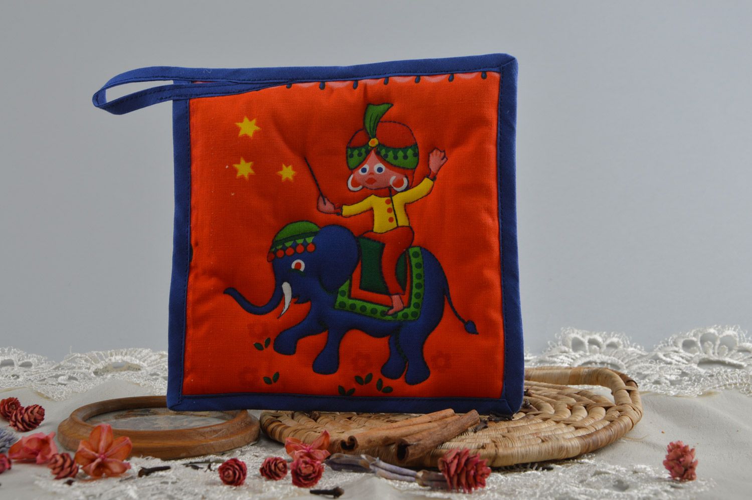 Handmade square hot pot holder sewn of cotton fabric Elephant in Circus  photo 4