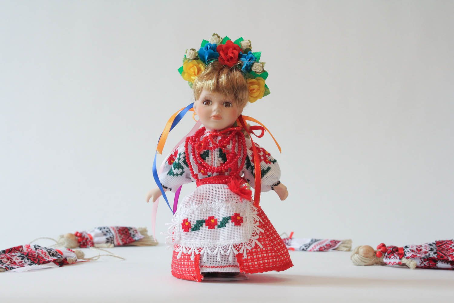 Boneca artesanal num vestido tradicional Ucraniana foto 5