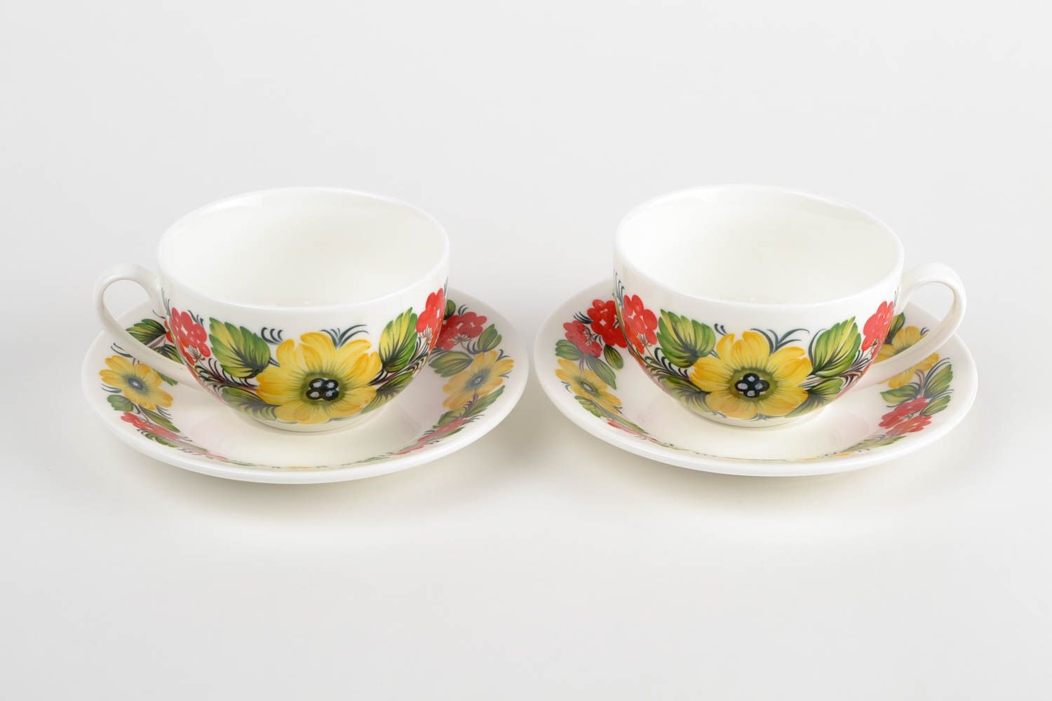 Set of 2 two classic coffee porcelain cups with the saucers in Russian floral design photo 5