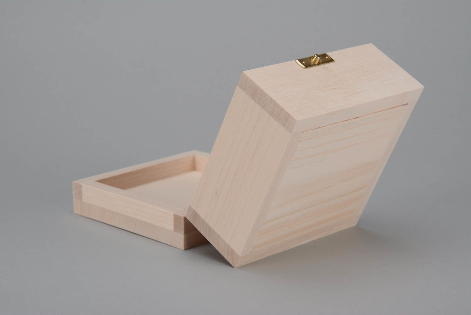 Wooden blank box with lock photo 5
