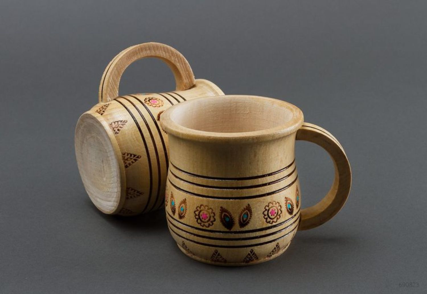 Decorative wooden mug photo 5