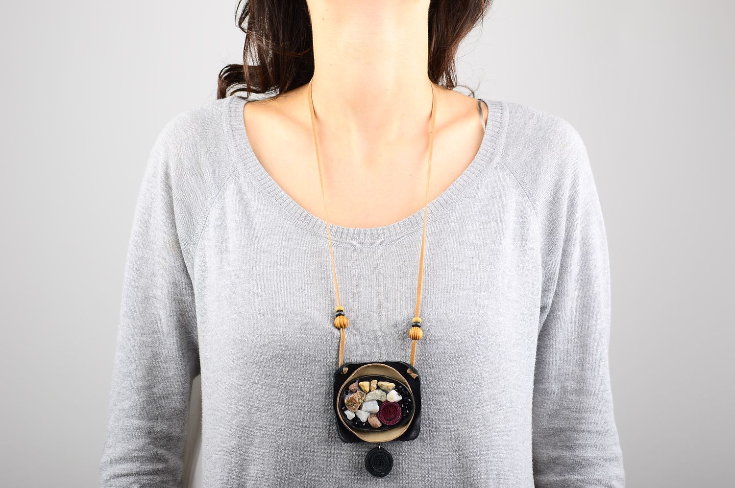 Handgefertigtes Damen Collier Modeschmuck Halskette Accessoire für Frauen foto 1