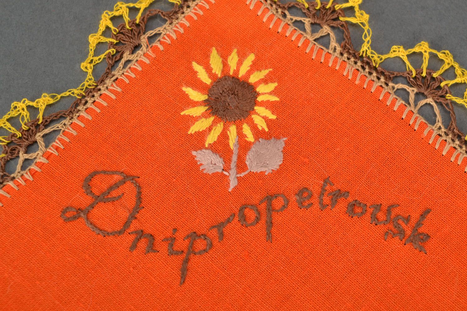 Embroidered handkerchief photo 4