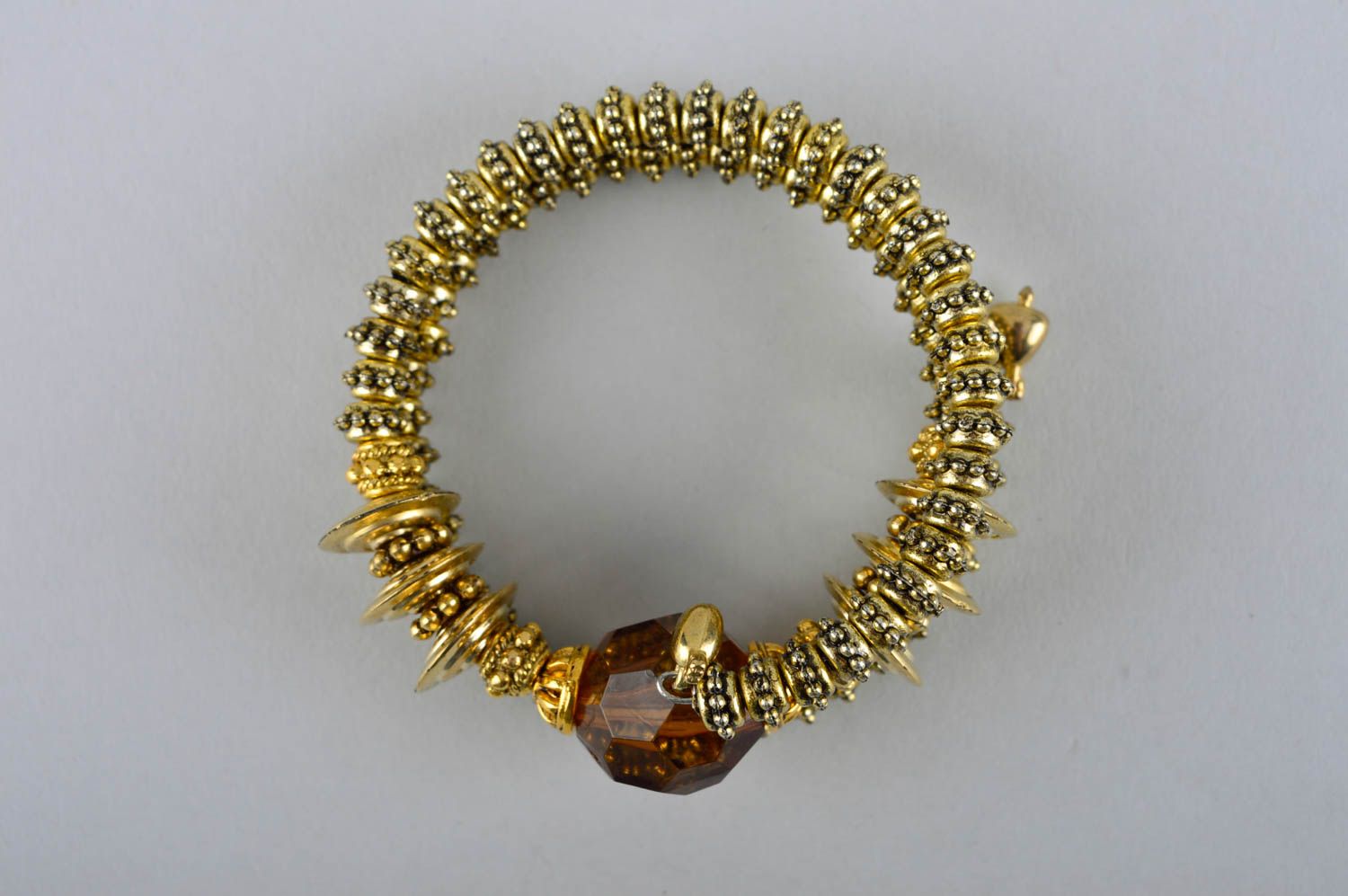Bracelet fait main Bijou fantaisie couleur dorée spirale Cadeau femme original photo 3