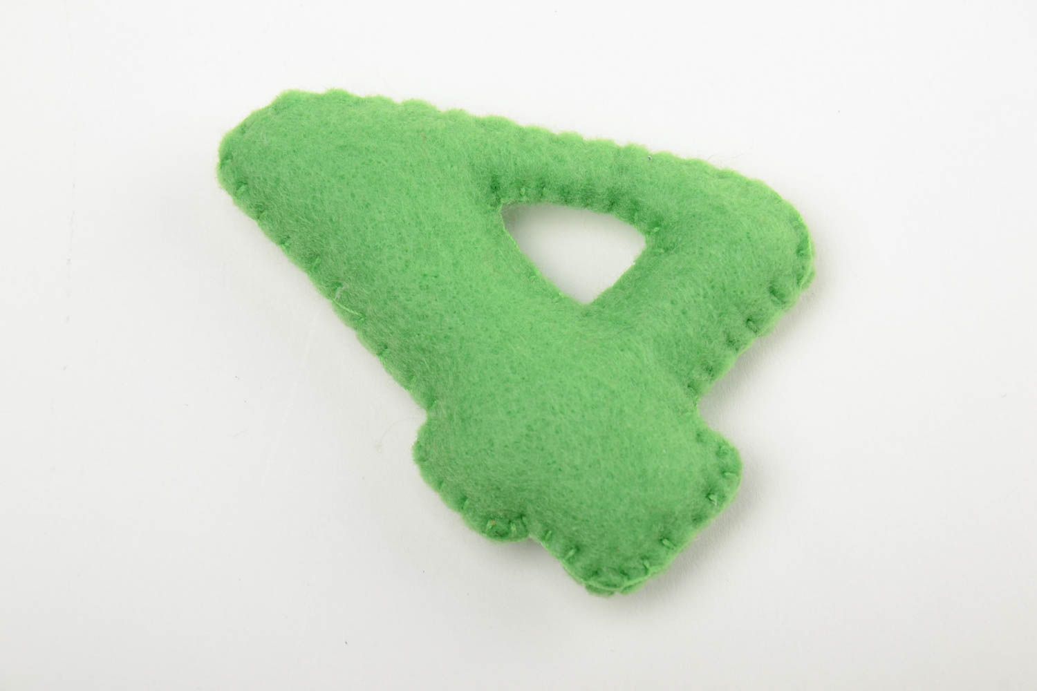 Маленькая цифра из фетра мягкая зеленая ручной работы развивающая игрушка 4 фото 3
