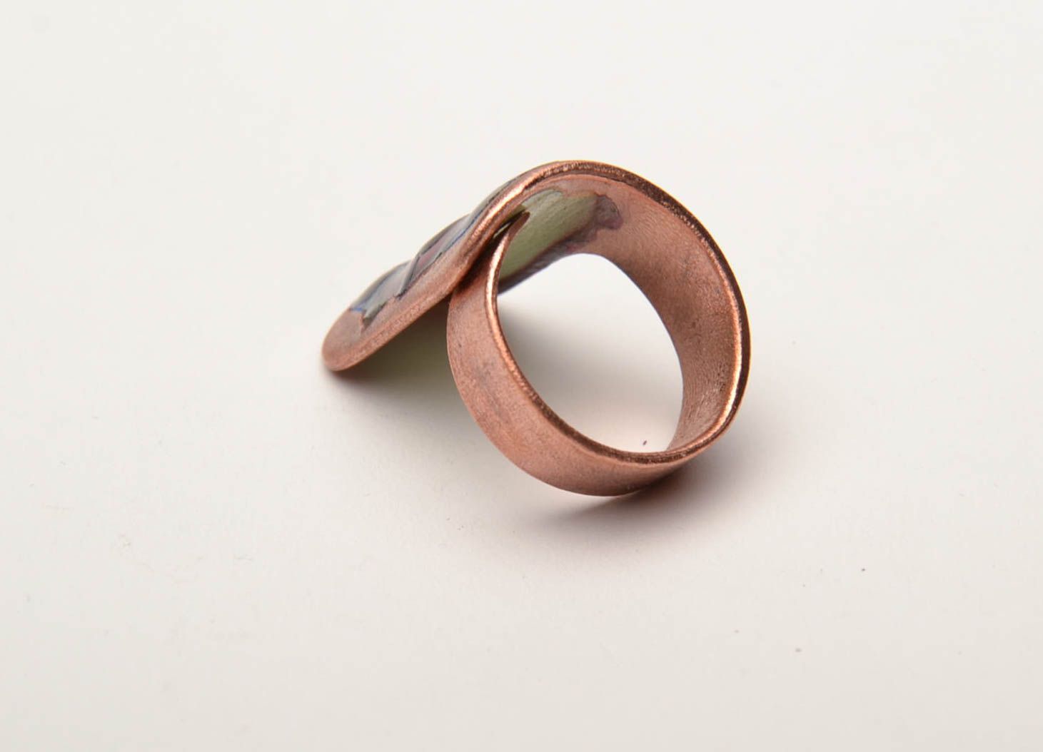 Stilvoller Ring aus Kupfer foto 3