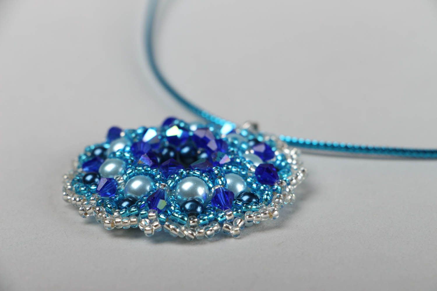 Blauer Anhänger mit Glasperlen Perlen foto 3