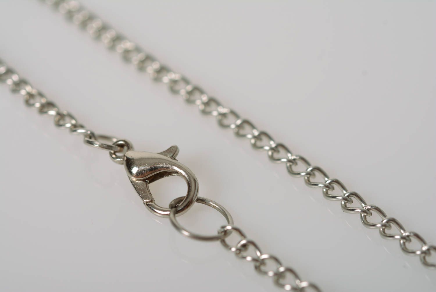 Handmade designer beaded fringe pendant necklace on metal chain violet photo 4
