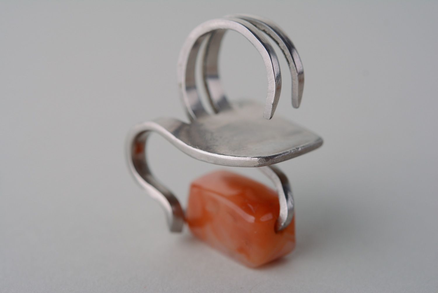 Металлическое кольцо из мельхиора с натуральным камнем фото 4