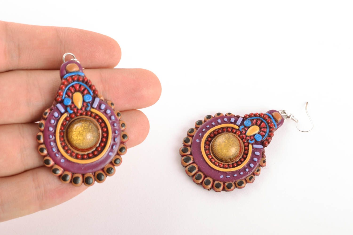 Handgemachte Ohrringe aus Polymerton im Indischen Stil foto 3