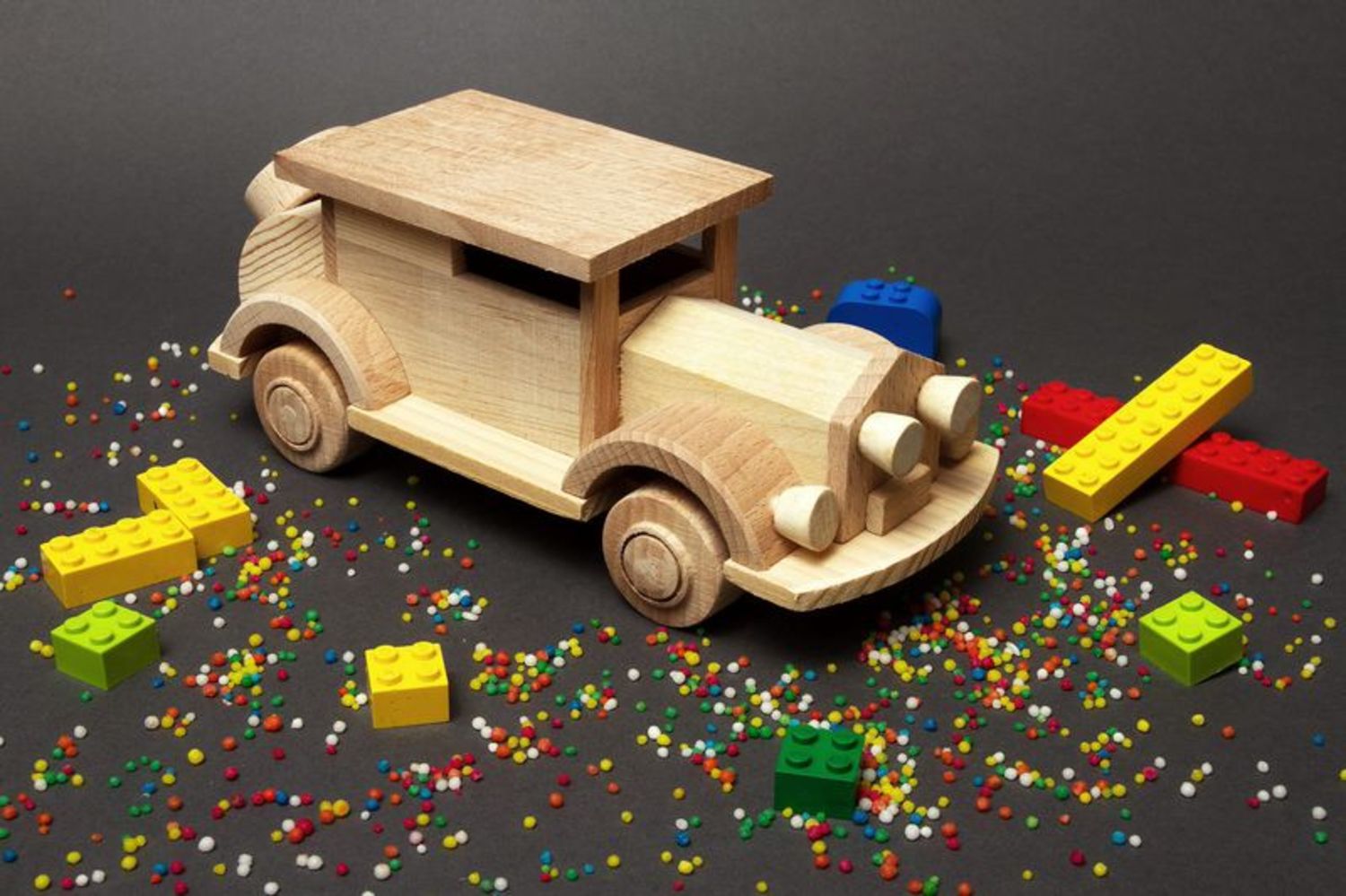 Handmade wooden toy retro car photo 1