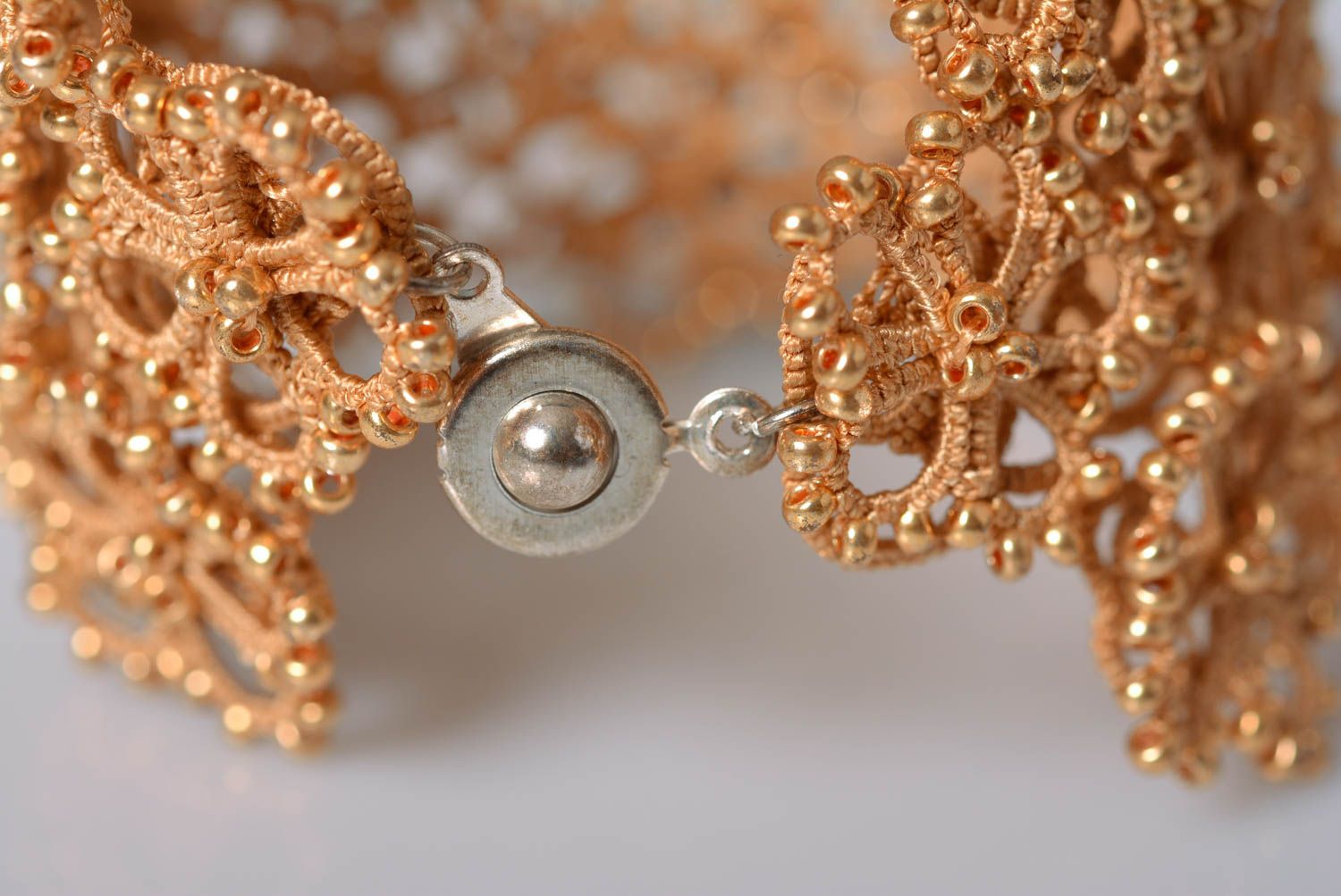 Bracelet frivolité Bijou fait main en fils et perles de rocaille Cadeau femme photo 5
