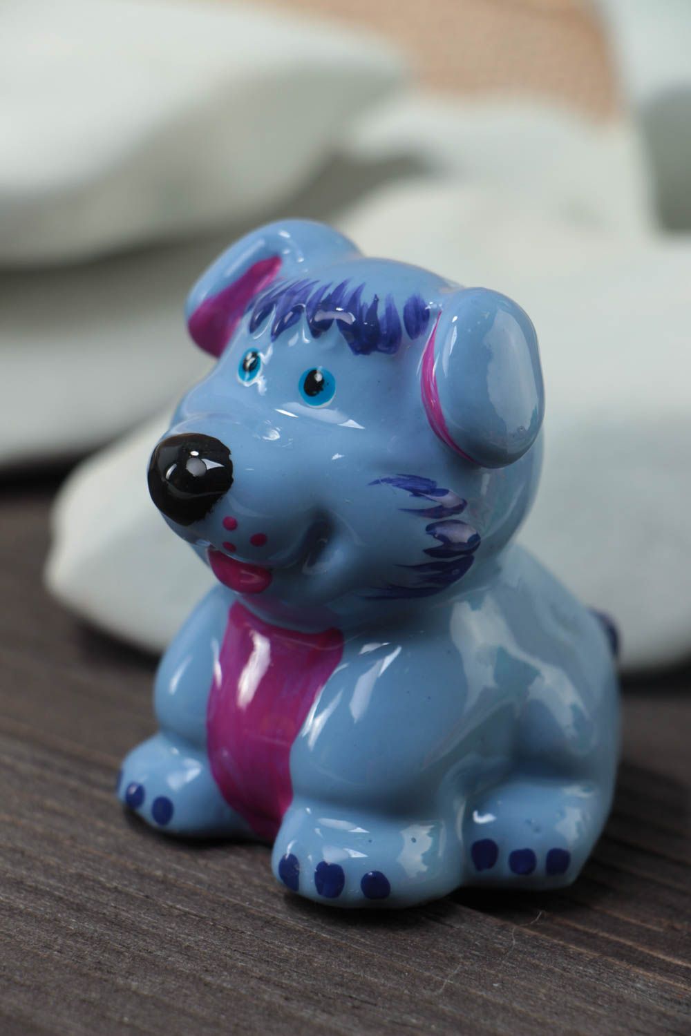 Statuetta in gesso fatta a mano figurina decorativa cane azzurro bello
 foto 1