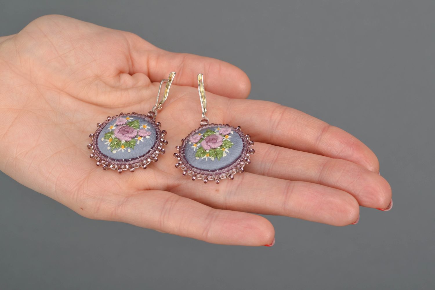 Embroidered round earrings Lilac photo 2