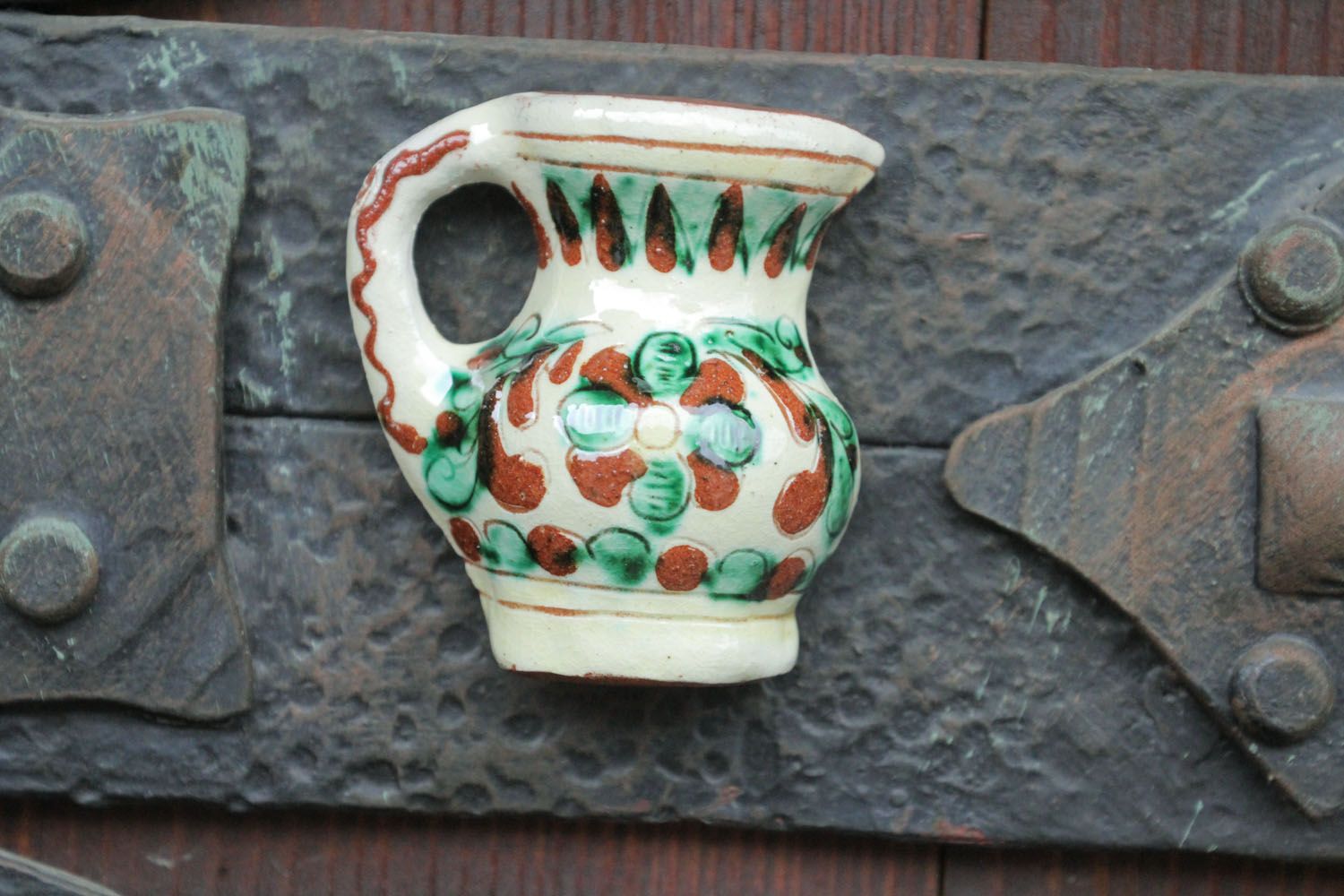 Keramik Kühlschrankmagnet in Form des Kruges foto 1