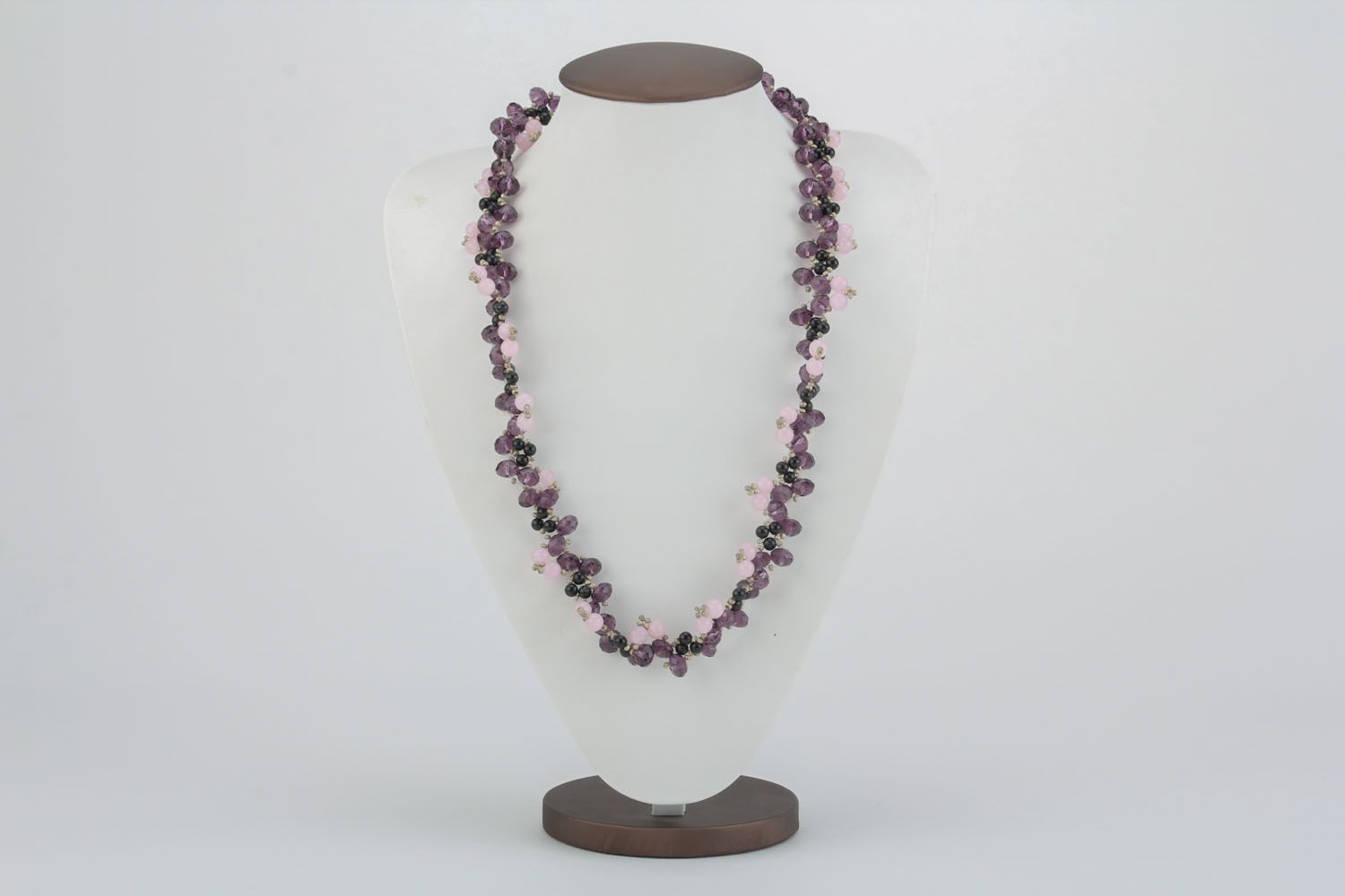Unusual necklace made of rose quartz and agate photo 3