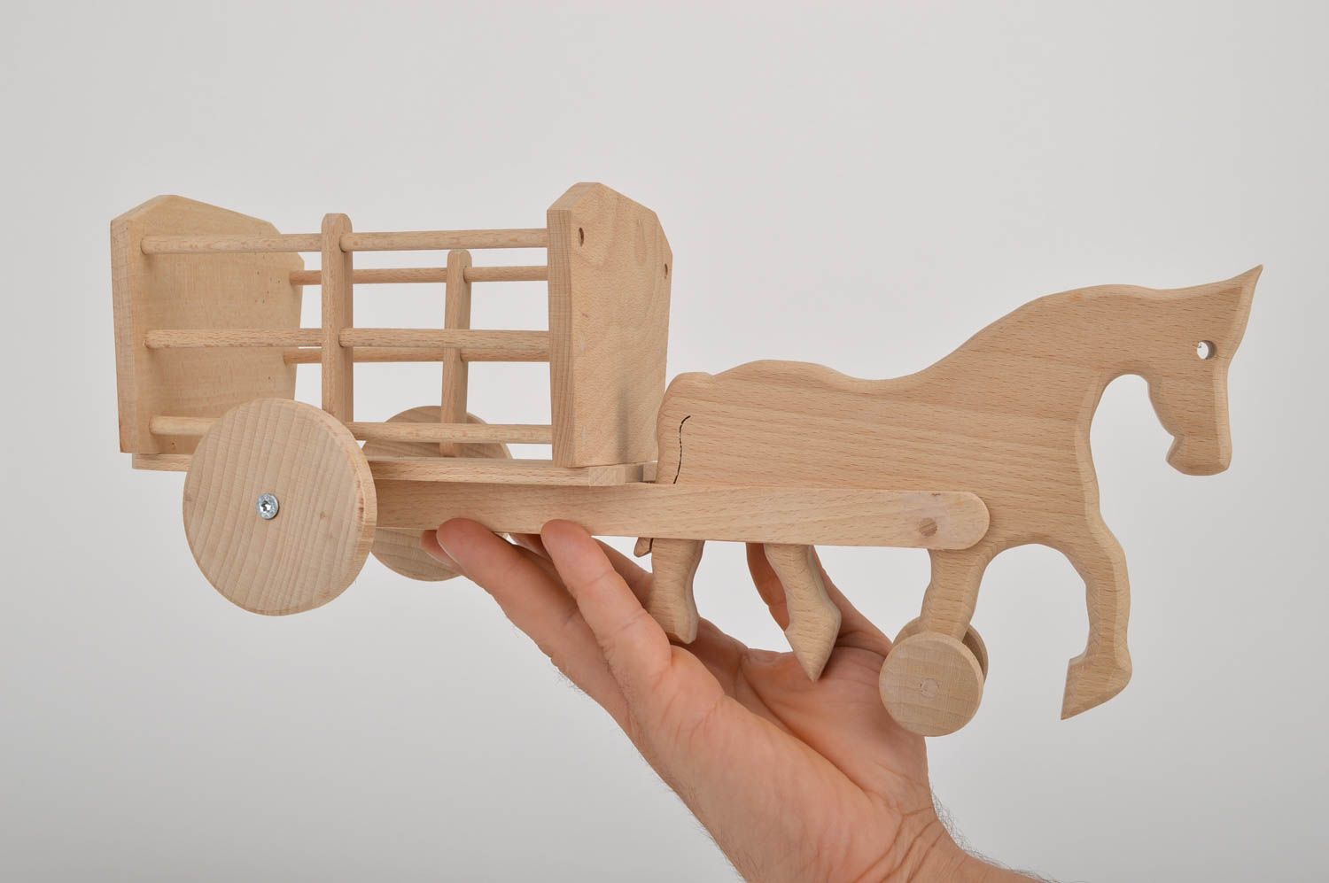 Juguete artesanal para niño figura de madera regalo original Carreta fabulosa foto 5