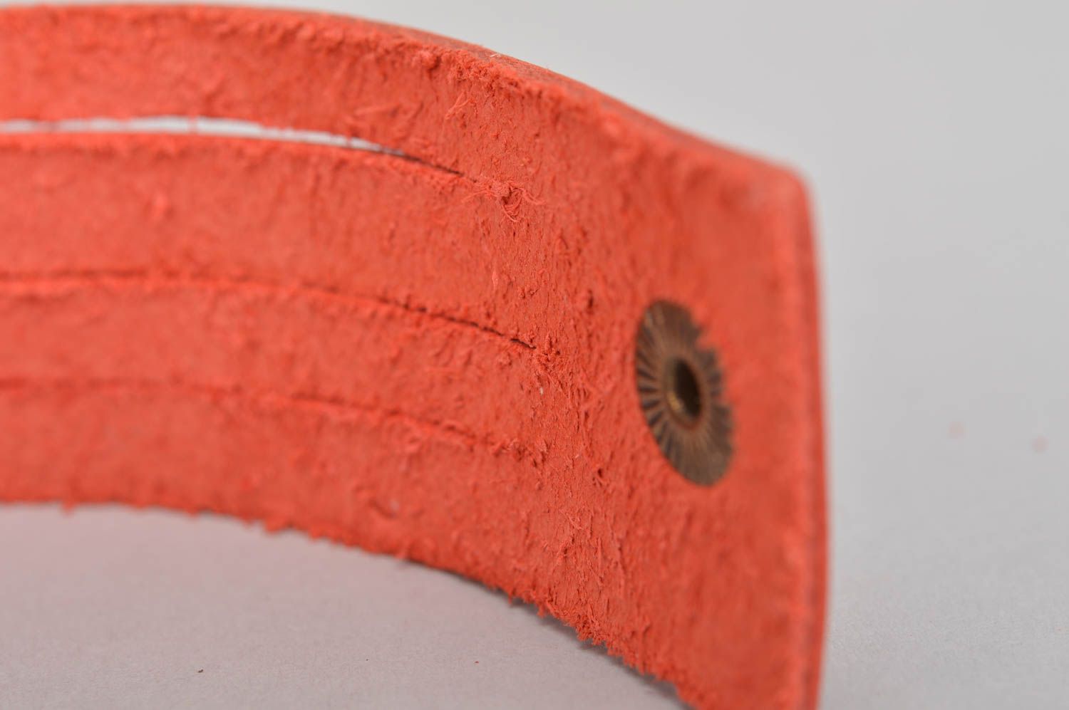 Handmade simple laconic genuine leather red wrist bracelet for women photo 4