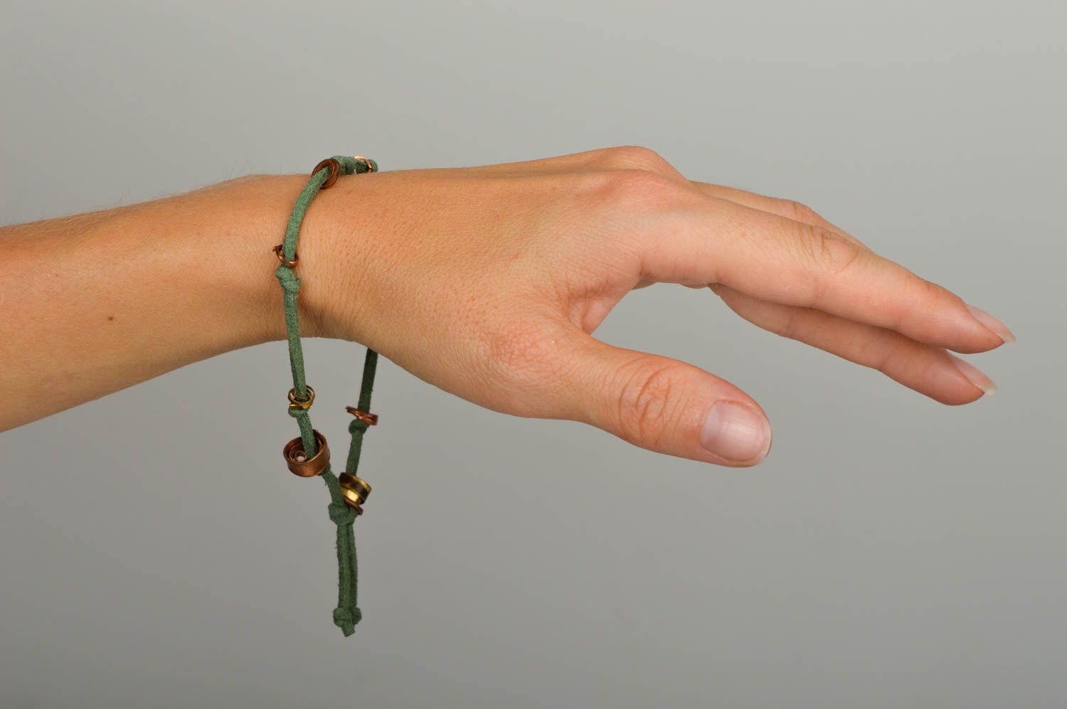 Bracelet cuir cuivre Bijoux fait main design vert Accessoire femme original photo 1