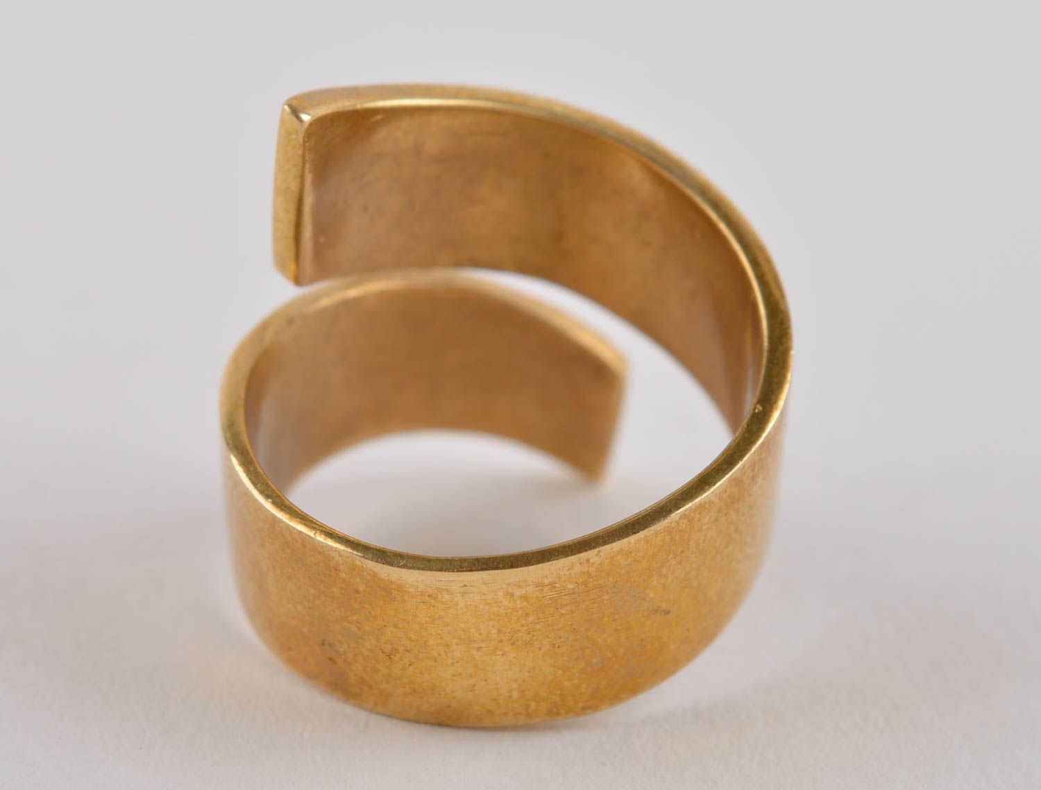 Handgemachter Schmuck stilvoller Messing Schmuck ungewöhnlicher Ring für Damen foto 5