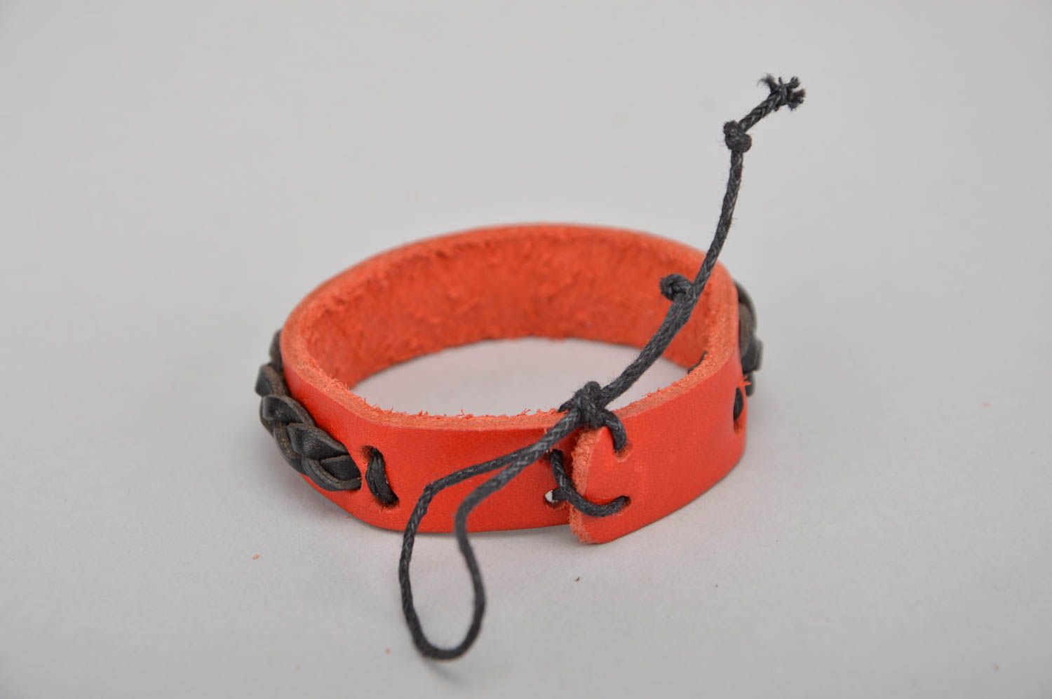 Handmade designer genuine leather wrist bracelet of red and black colors unisex photo 5