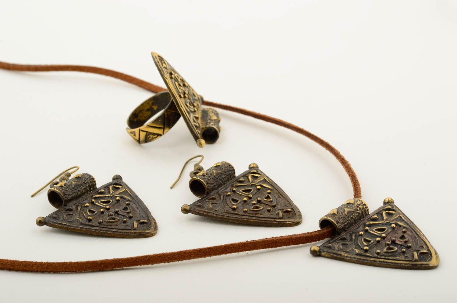 Handmade jewelry set metal ring metal pendant metal earrings small gifts photo 4