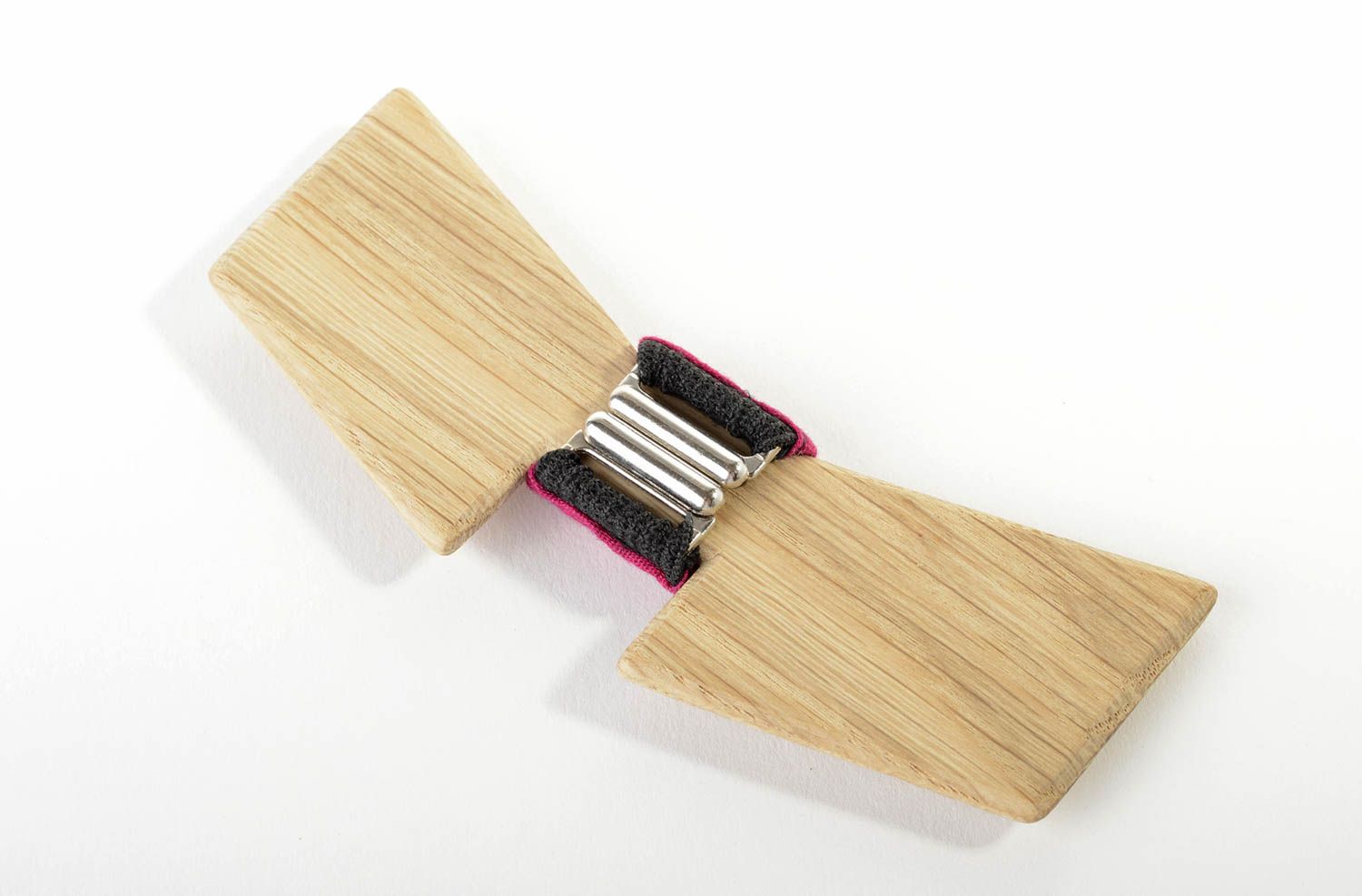 Fliege aus Holz handmade Accessoire für Männer Krawatte Fliege mit rosa Band foto 3