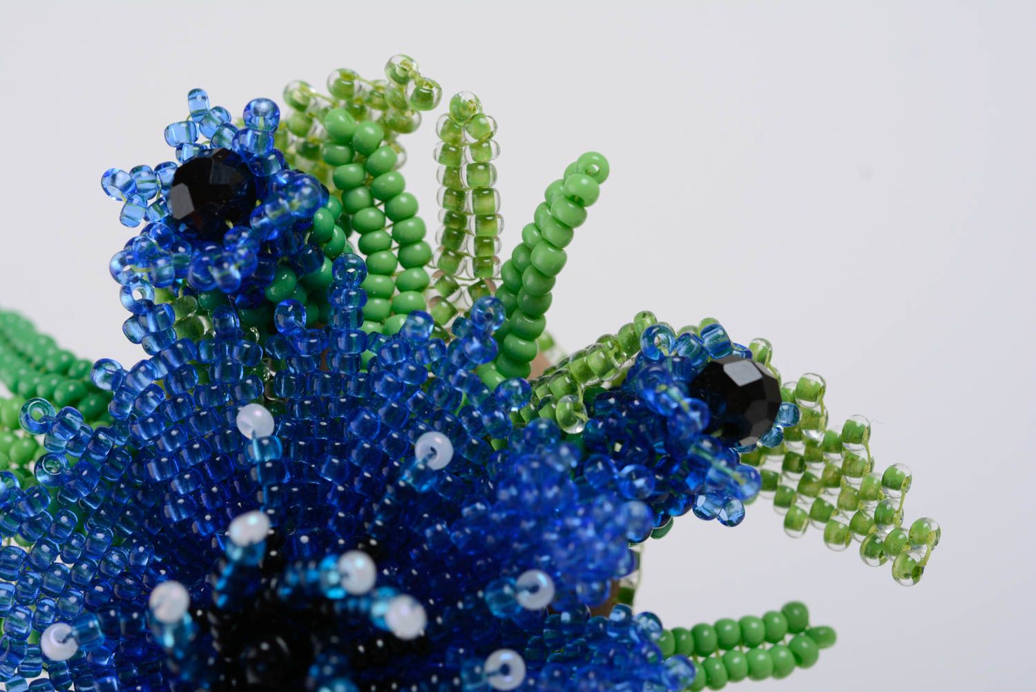 Broche en perles de rocaille fleur de bleuet tressée faite main petite photo 2