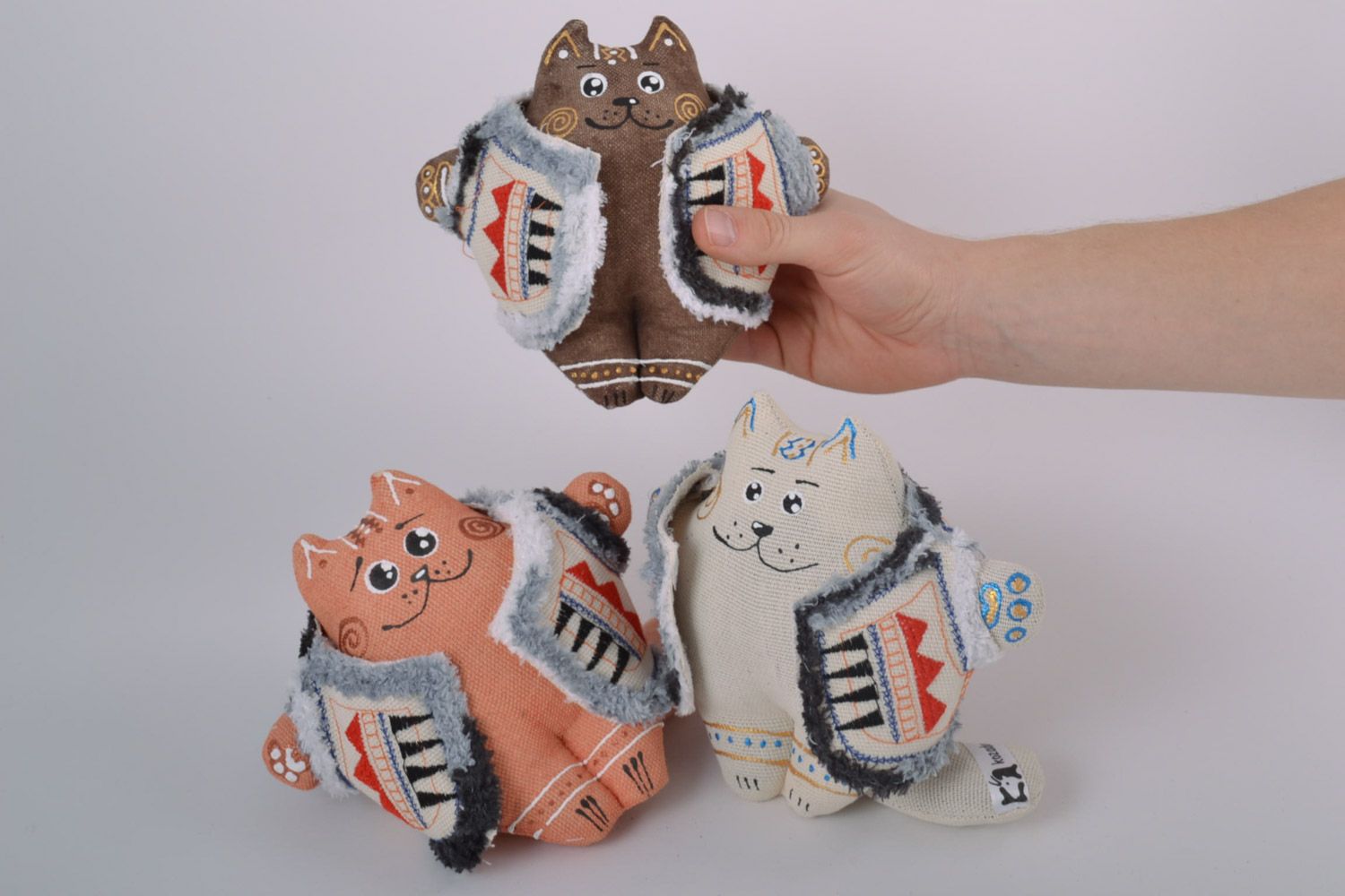 Set of 3 handmade painted with acrylics fragrant soft toys cats in vests photo 5