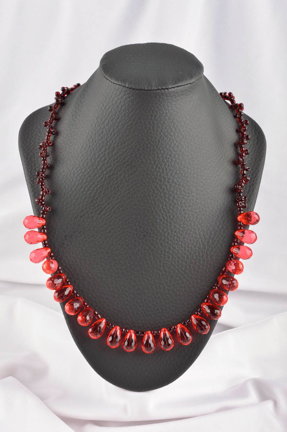 Бусы ручной работы украшение на шею женские бусы красные стильные с бисером фото 1