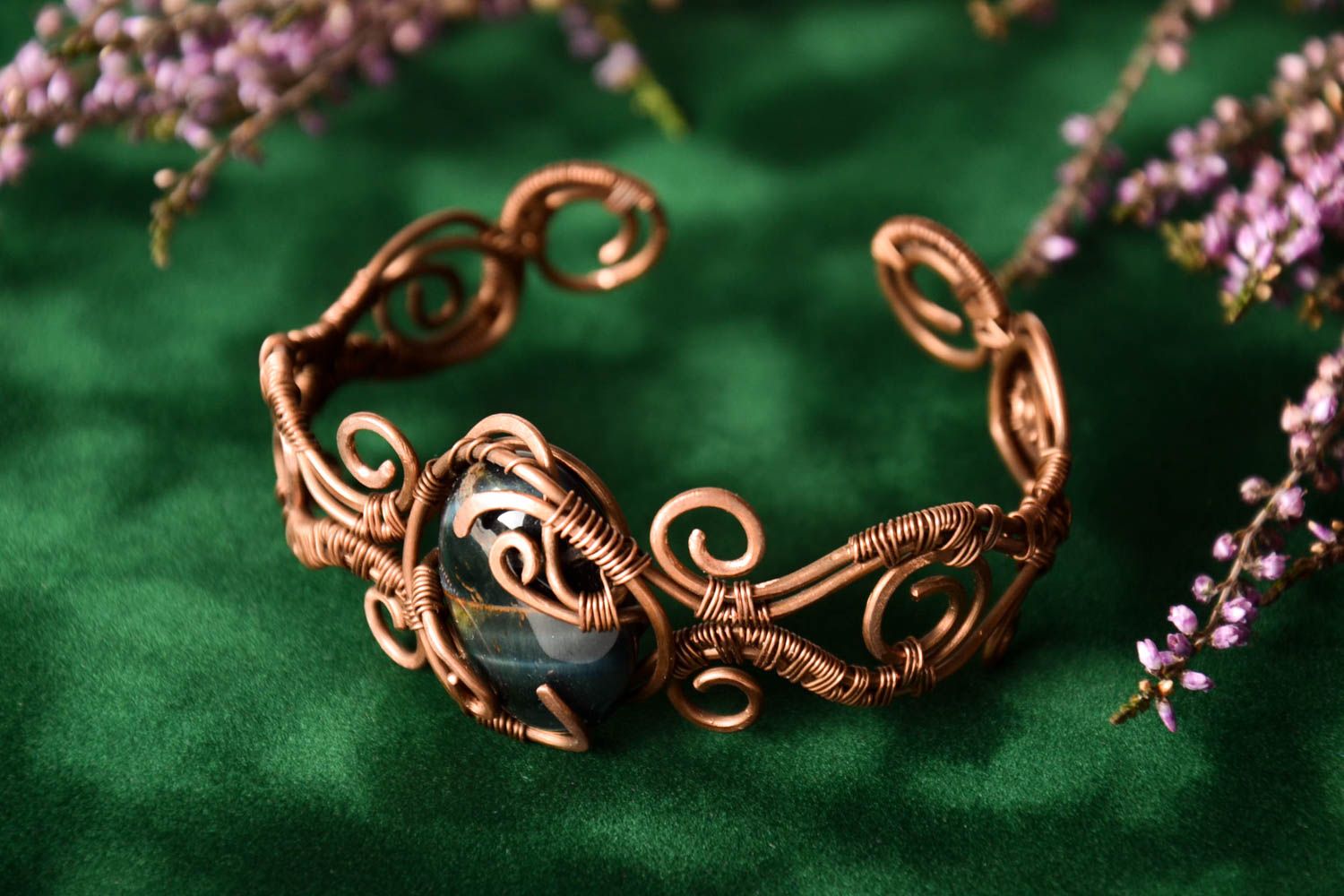 Bracelet oeil de faucon Bijou fait main cuivre wire wrapping Cadeau femme photo 1