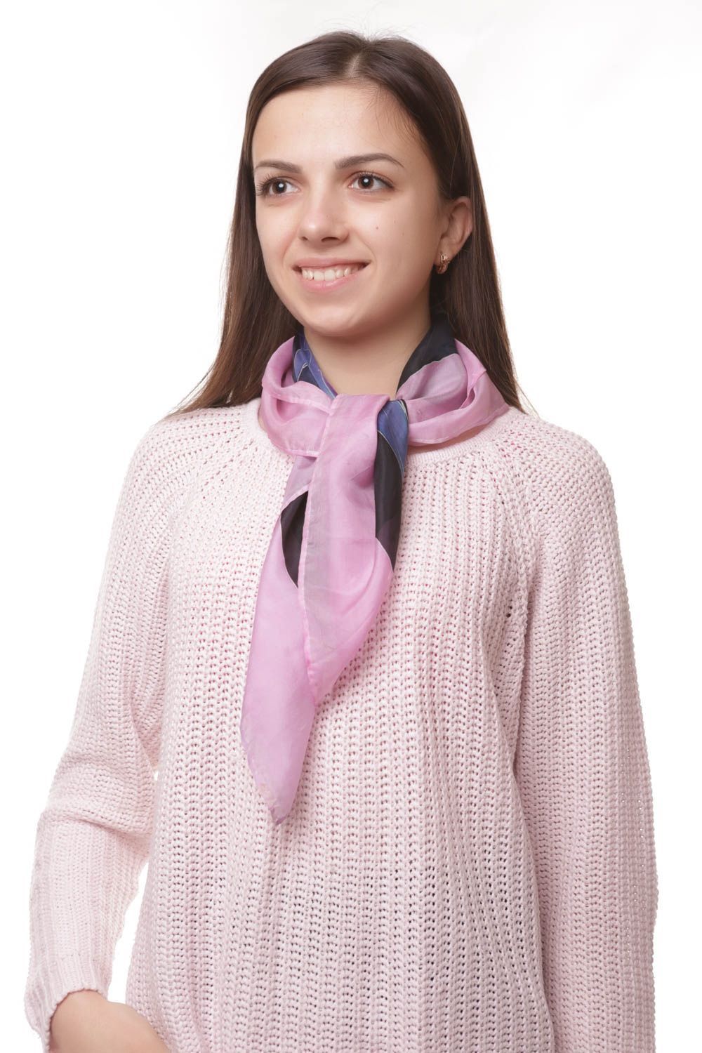 Симпатичный шелковый платок Георгина фото 1
