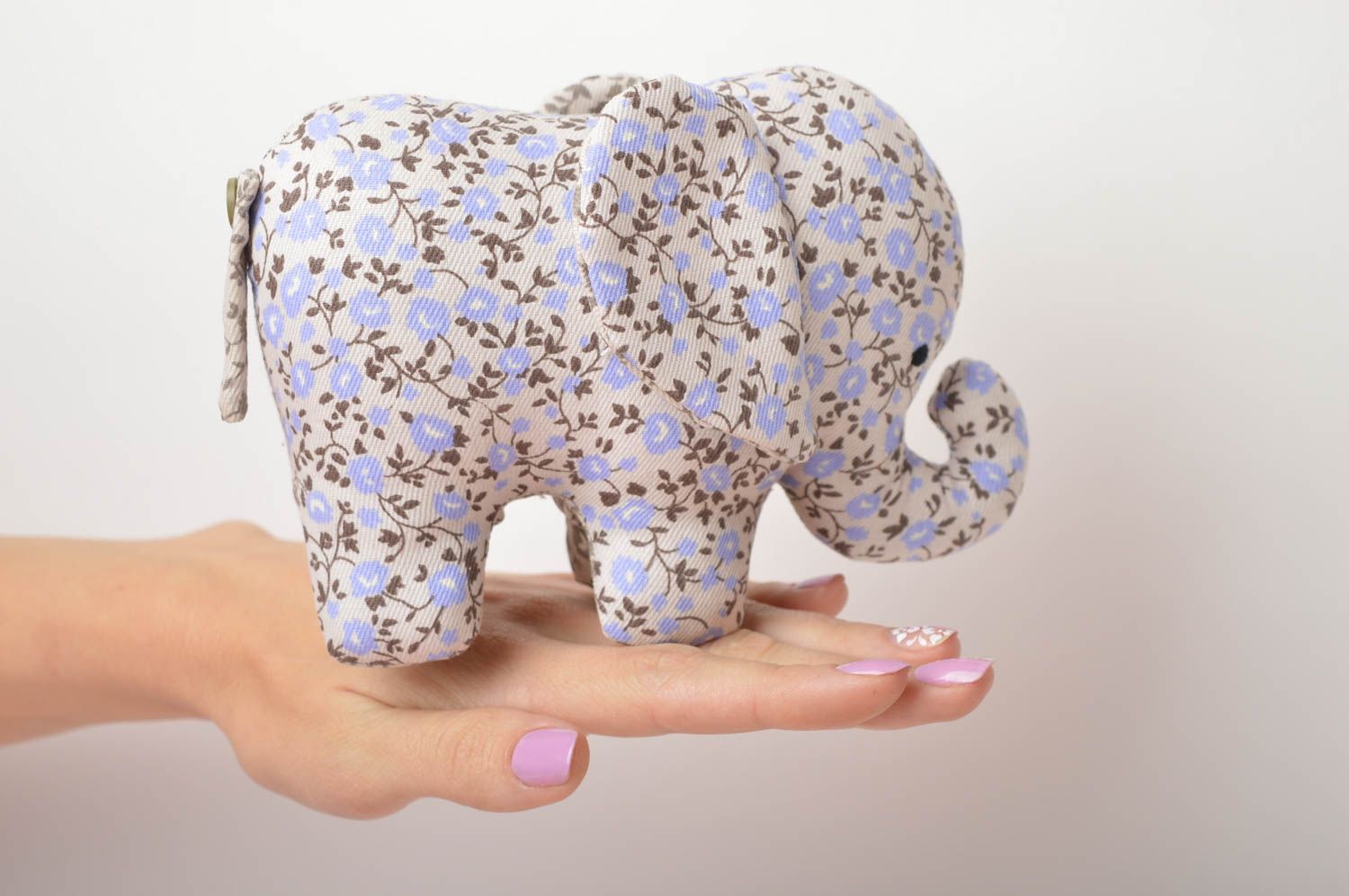 Игрушка слон мягкая игрушка ручной работы детская игрушка с цветочным принтом фото 5