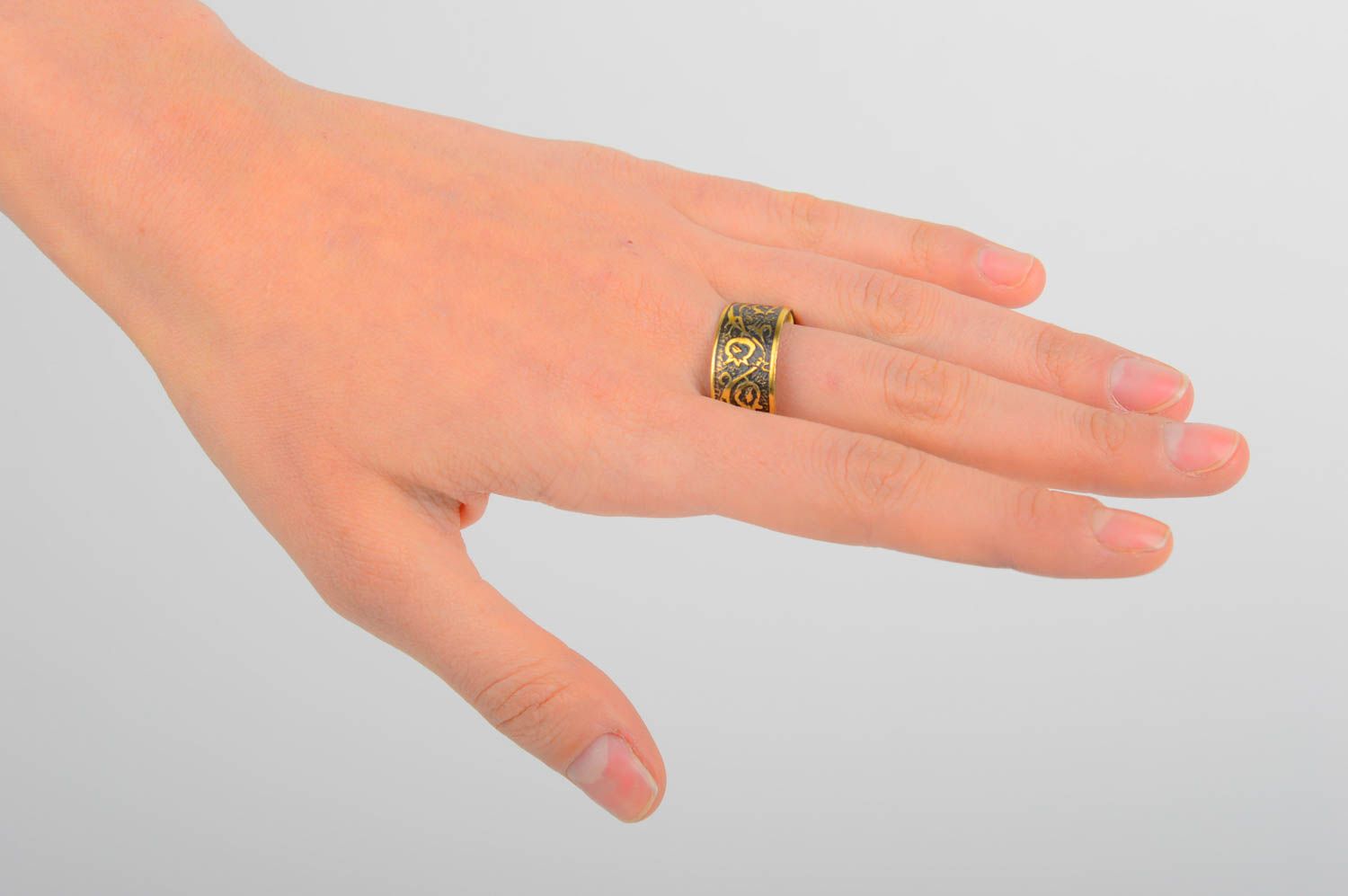 Handmade Schmuck Accessoire für Frauen Messing Ring elegant lösbar mit Muster foto 5