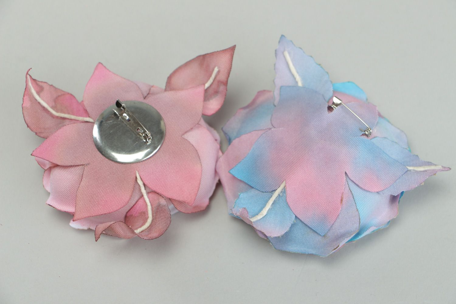 Set of handmade gabardine textile flower brooches of pink and blue colors Roses photo 3