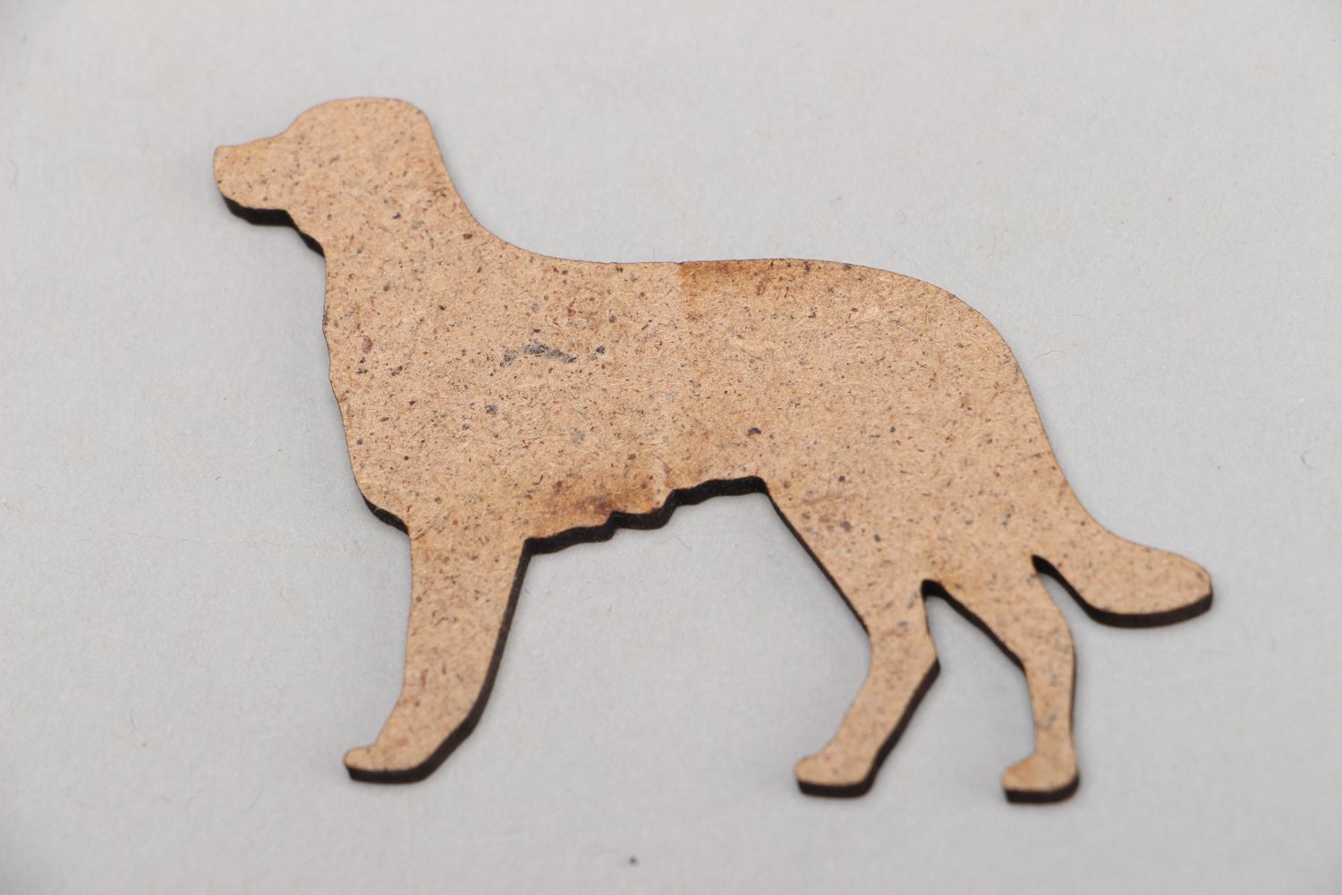 Semilavorato fatto a mano materiale da dipingere a forma di cane da seguito foto 1