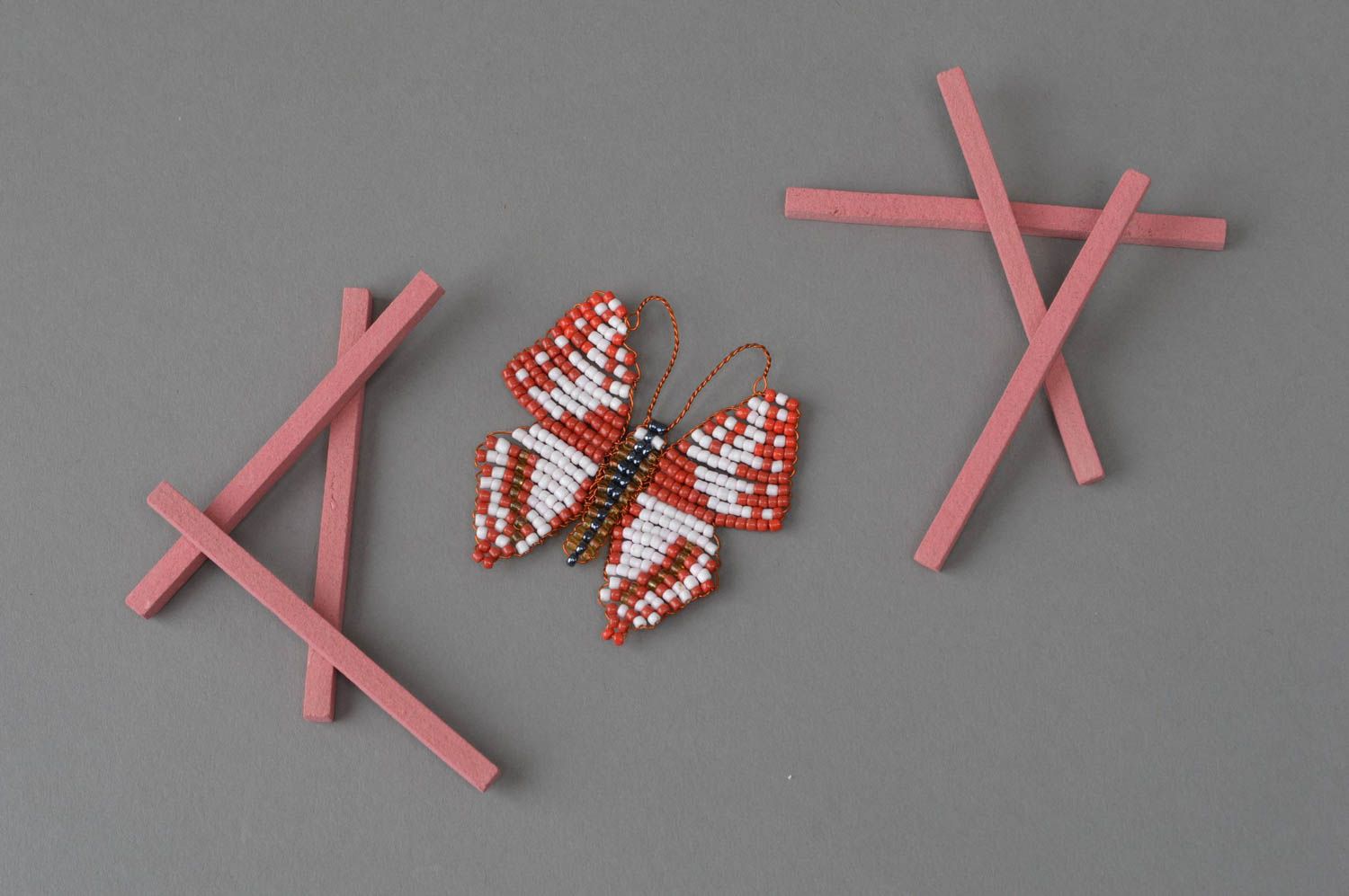 Schmetterling Magnet aus Glasperlen für Kühlschrank rot weiß handgemacht schön foto 1